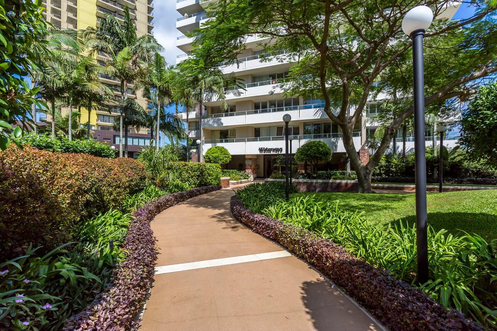 Waterways Apartments Surfers Paradise Exterior photo