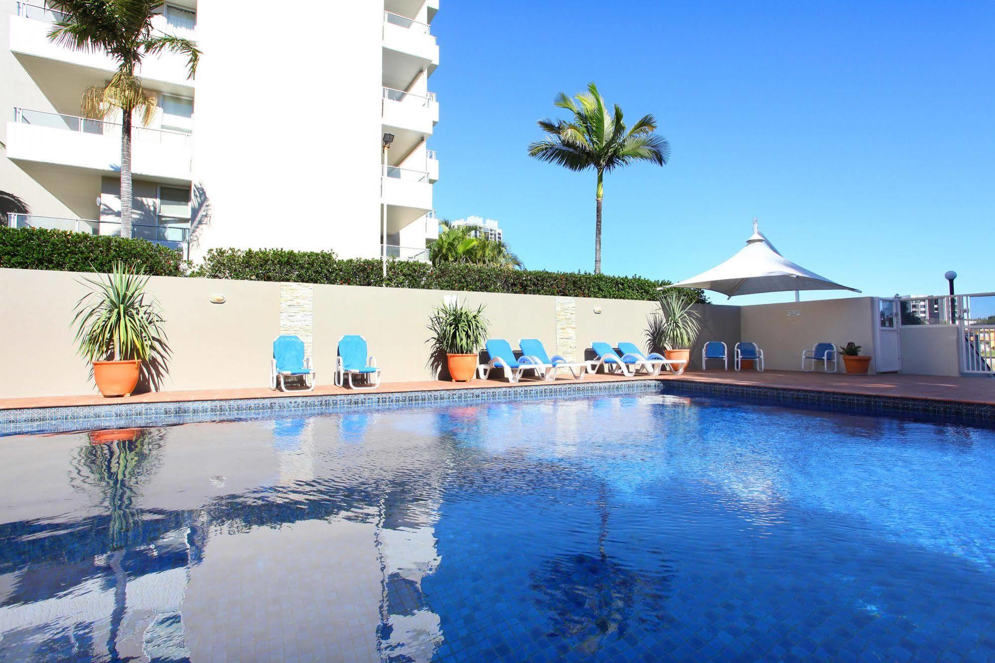 Waterways Apartments Surfers Paradise Exterior photo